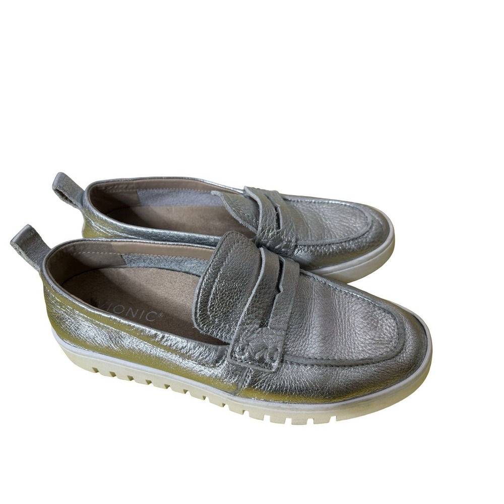 Vionic Women's Uptown Loafer Metallic Silver Leather Slip On Shoes Size‎ 7